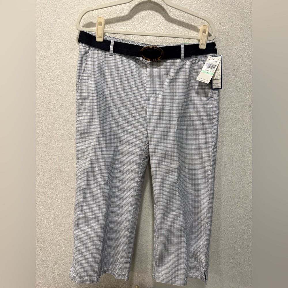NWT Cute Dockers Cropped Pants with Black Belt
